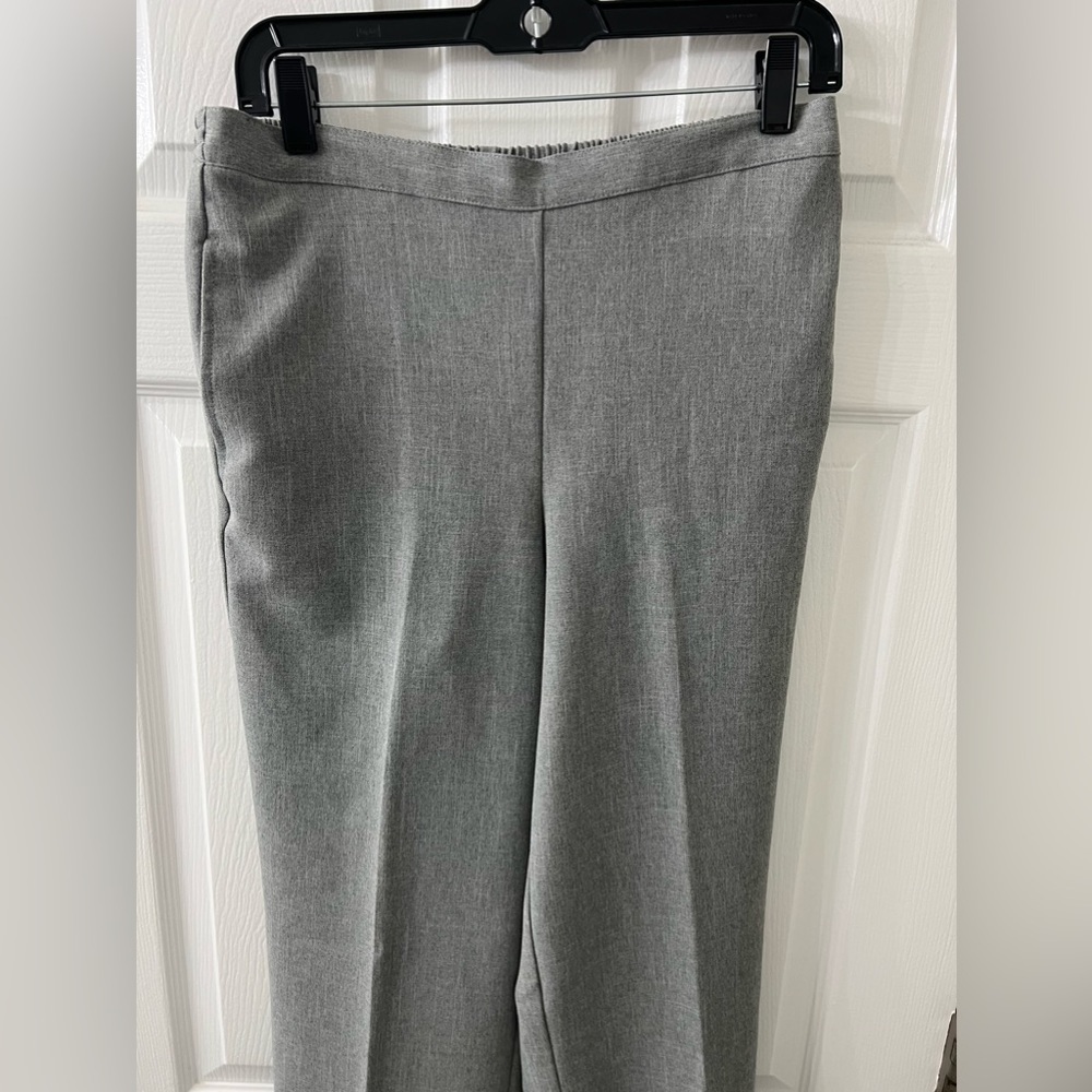 Alfred Dunner Gray Pants Size 8 - Picture 2 of 4